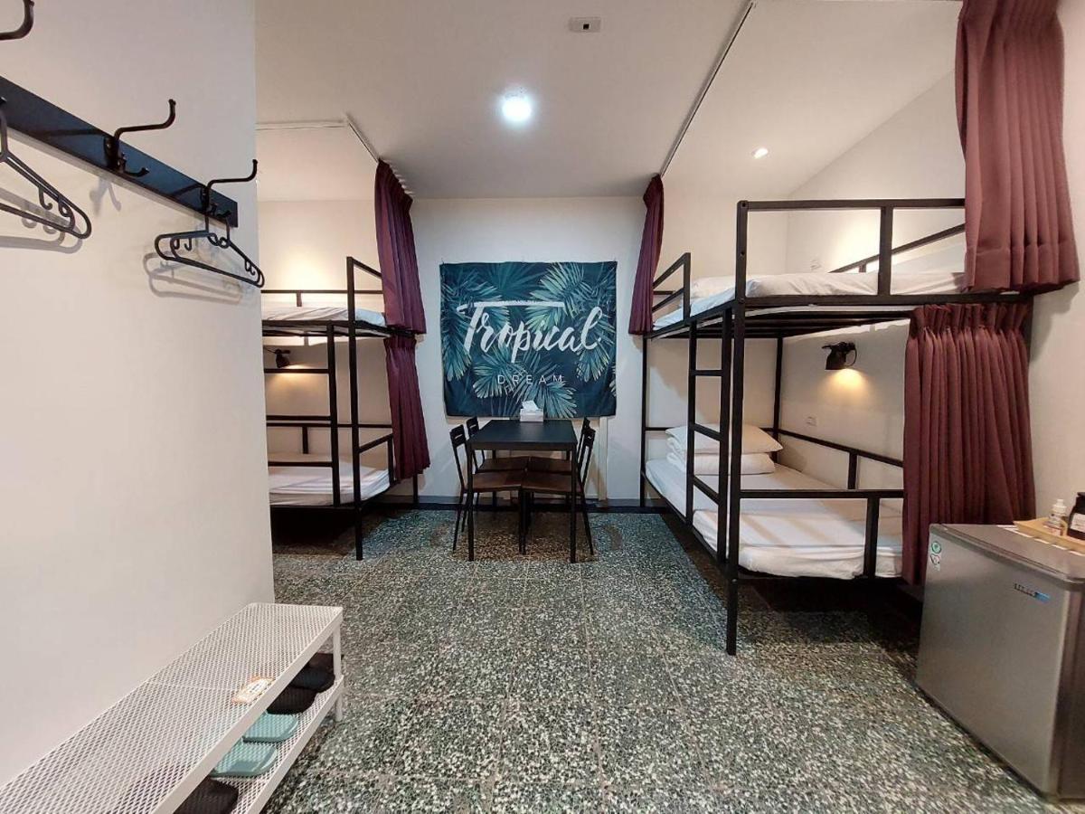 Swf淡水新五福旅館 Sinwufu Hotel Екстер'єр фото