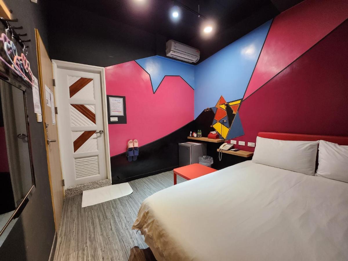 Swf淡水新五福旅館 Sinwufu Hotel Екстер'єр фото
