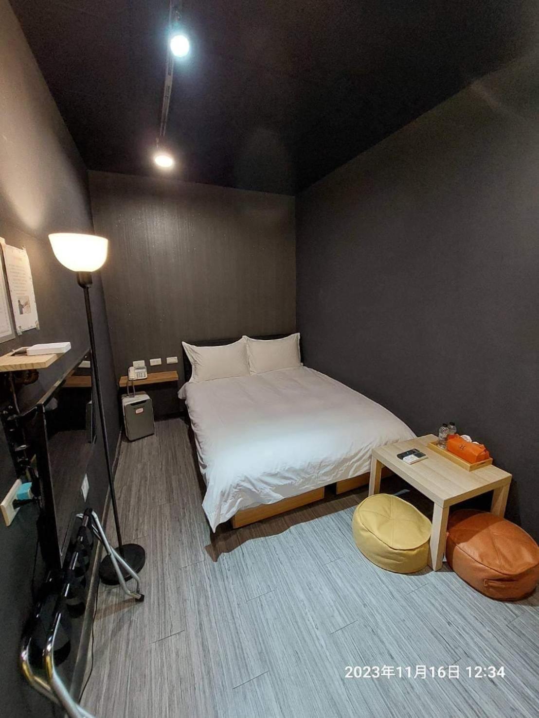 Swf淡水新五福旅館 Sinwufu Hotel Екстер'єр фото